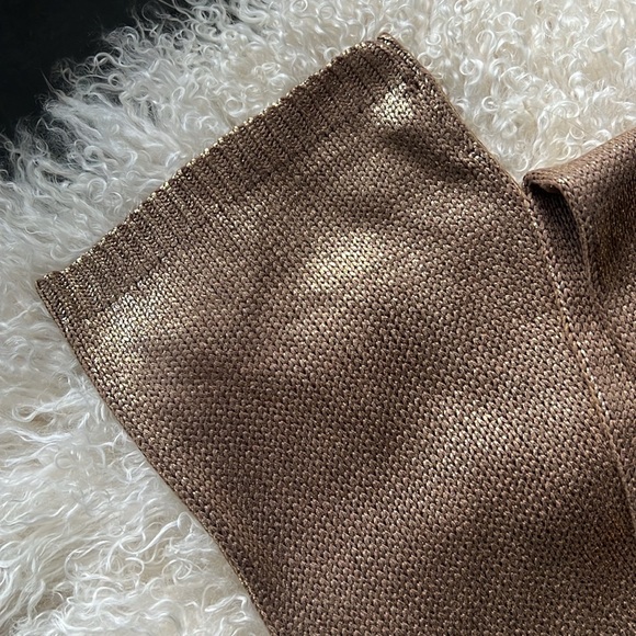 Club Monaco Gold Knitted Scarf - Picture 5 of 6